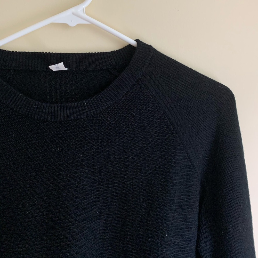 Lululemon Black Lightweight Women’s Sweater